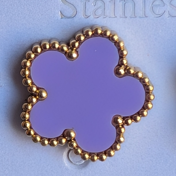 Stainless Steel purple clover stud earrings NWT - Picture 2 of 7